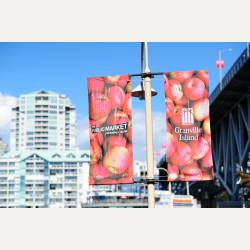 ayumilog | Vancouver | グランビルアイランド | Public Marketへレッツゴー。