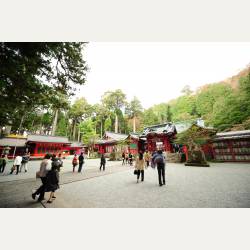 ayumilog | Hakone | 箱根神社へ | 静々としています。