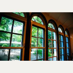 ayumilog | Karuizawa | 旧軽井沢ホテル音羽ノ森 | 朝食。窓から見えるガーデン。